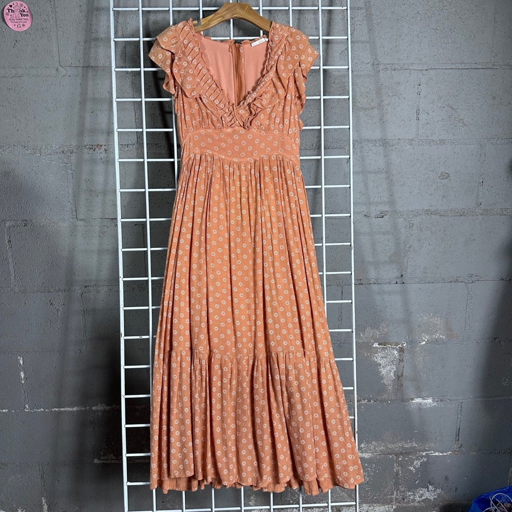 BOUTIQUE BOHO Peach Floral Ruffle Flutter Sleeve Tiered Midi SUMMER Dress Size M - Picture 2 of 7